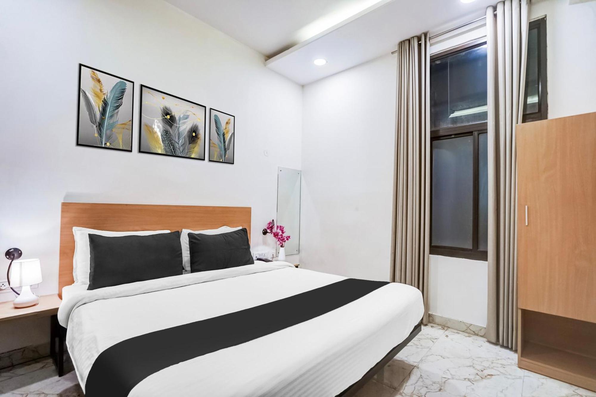 Super Townhouse Jagatpura Hotel Jaipur Ngoại thất bức ảnh